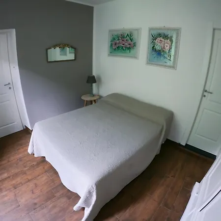 Bed & Breakfast I Tre Ladroni Nasino